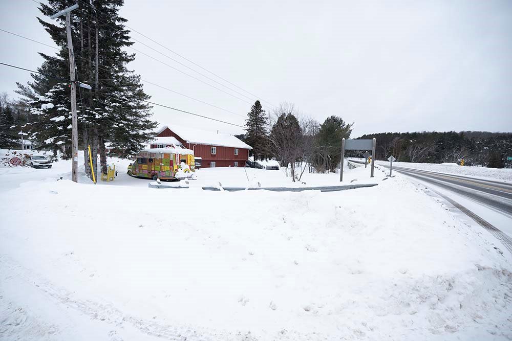 Algonquin Lakeside Inn