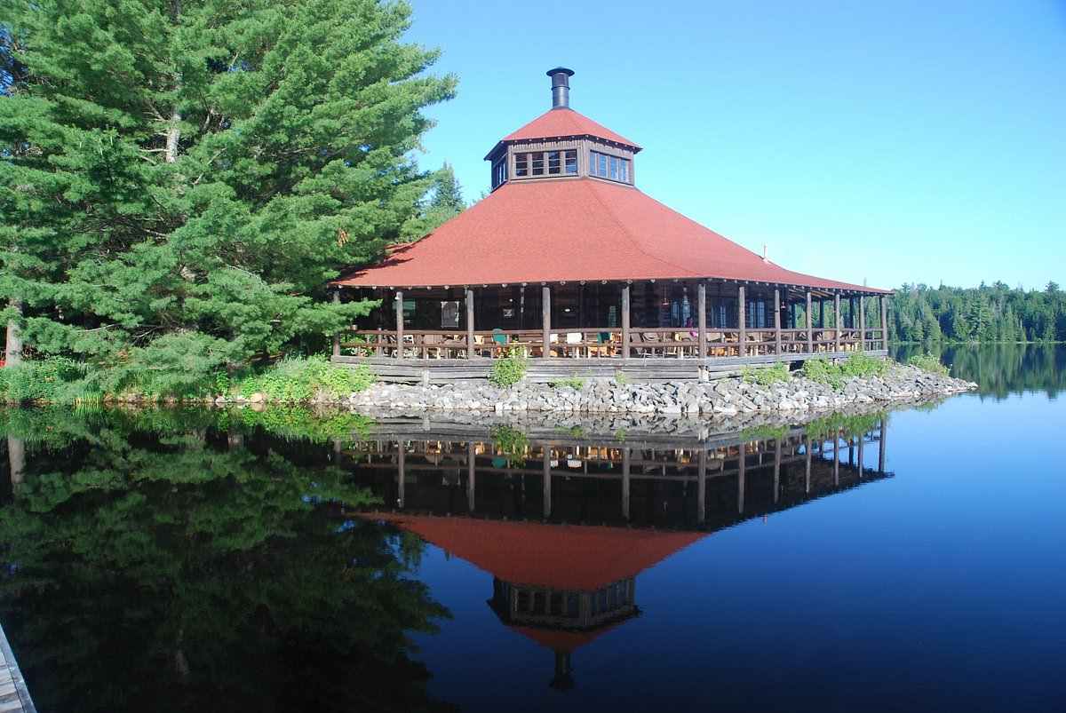 Algonquin Park hotel
